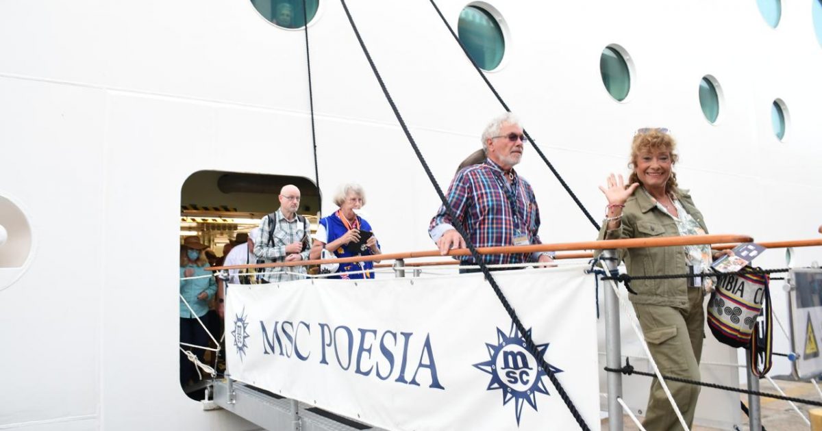 Tourism images of visitors to Kenya's coast on a cruise ship